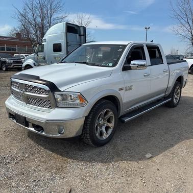 Bright White Clearcoat 2017 RAM 1500 Laramie