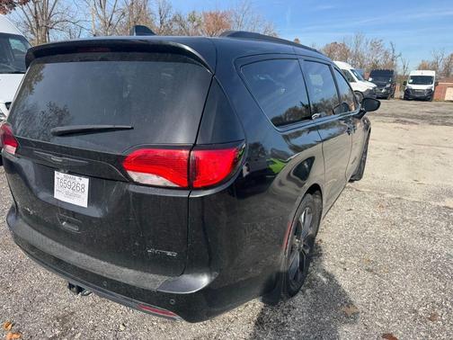 2019 Chrysler Pacifica Limited