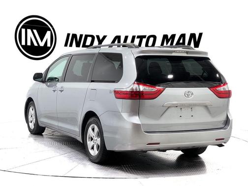 2017 Toyota Sienna LE