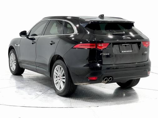 2017 Jaguar F-PACE 20d Prestige