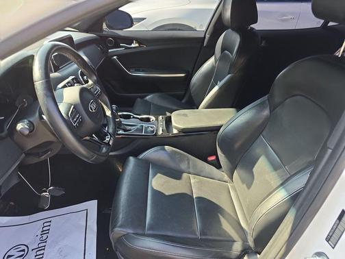 2021 Kia Stinger GT-Line