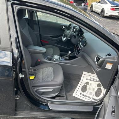 2018 Hyundai IONIQ Hybrid Blue