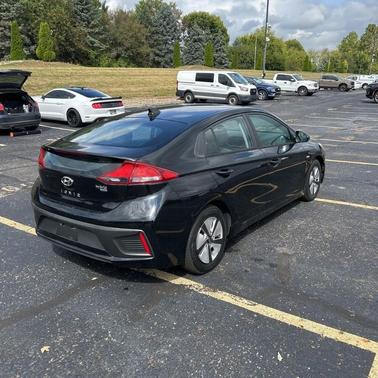 2018 Hyundai IONIQ Hybrid Blue