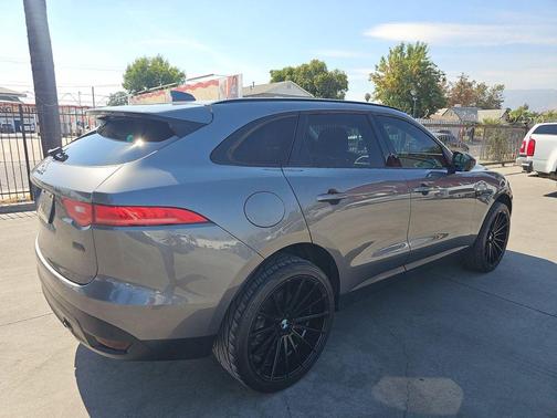2019 Jaguar F-PACE 25t Premium