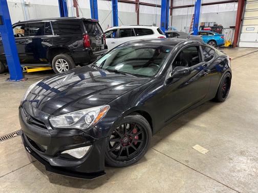 2014 Hyundai Genesis Coupe 2.0T R-Spec