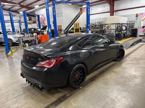 2014 Hyundai Genesis Coupe 2.0T R-Spec