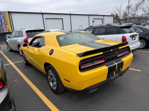 2017 Dodge Challenger SXT