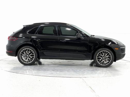 2018 Porsche Macan Base