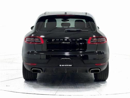 2018 Porsche Macan Base