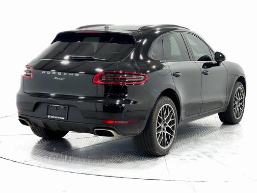 2018 Porsche Macan Base