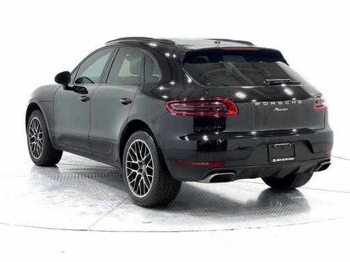 2018 Porsche Macan Base