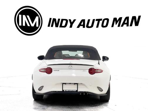 Arctic White 2016 Mazda MX-5 Miata Club