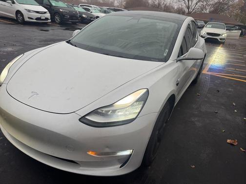 2019 Tesla Model 3 Standard Range Plus