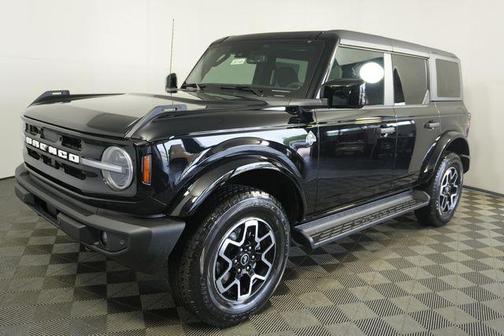 Shadow Black 2026 Ford Bronco Outer Banks