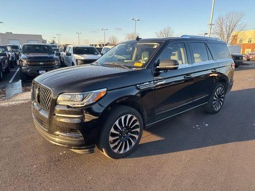 2022 Lincoln Navigator Black Label