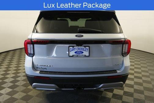 Space White Metallic 2026 Ford Explorer Platinum