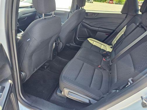 Silver Metallic 2025 Ford Escape Active