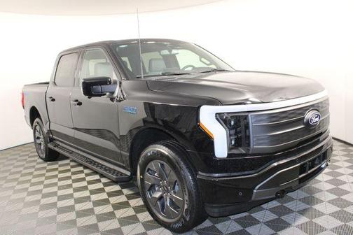 2025 Ford F-150 Lightning LARIAT