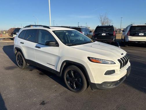 2017 Jeep Cherokee Sport