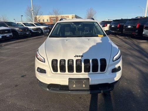 2017 Jeep Cherokee Sport