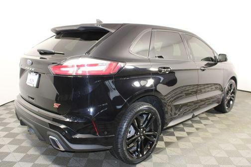 2022 Ford Edge ST