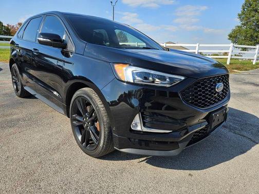 2022 Ford Edge ST