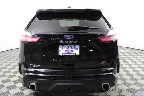 2022 Ford Edge ST