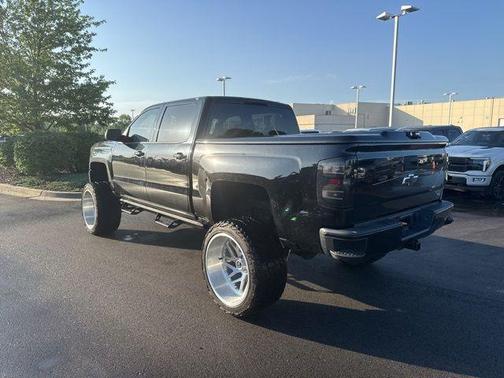 Black 2018 Chevrolet Silverado 1500 LT