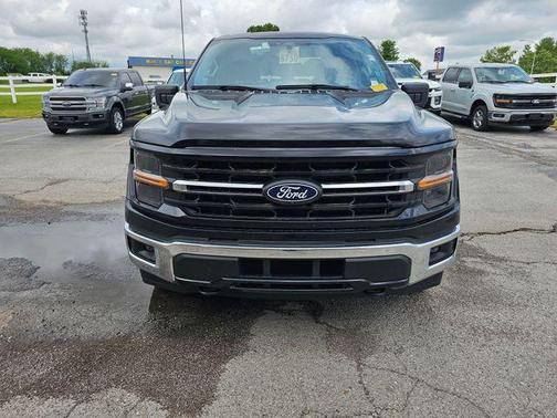 Agate Black Metallic 2024 Ford F-150 XLT
