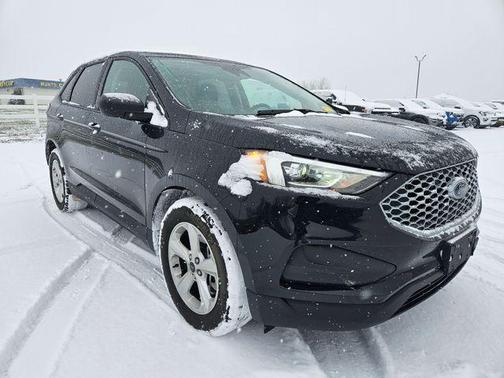 2023 Ford Edge SE