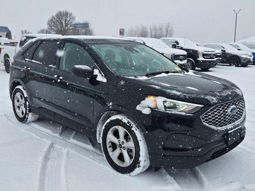 2023 Ford Edge SE