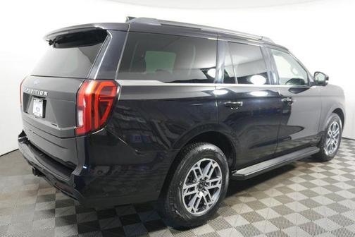 Agate Black Metallic 2025 Ford Expedition Active