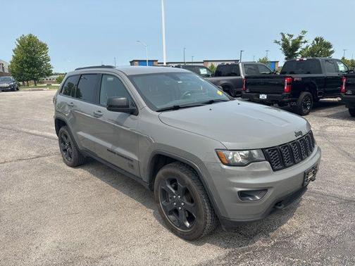 2021 Jeep Grand Cherokee Laredo