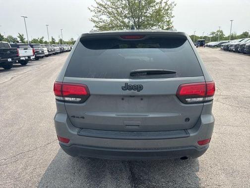 2021 Jeep Grand Cherokee Laredo
