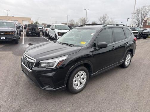 Crystal Black Silica 2021 Subaru Forester