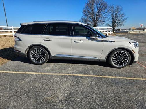 2022 Lincoln Aviator Reserve AWD