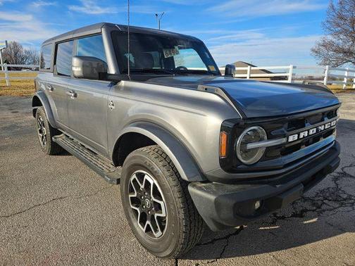 2022 Ford Bronco Outer Banks