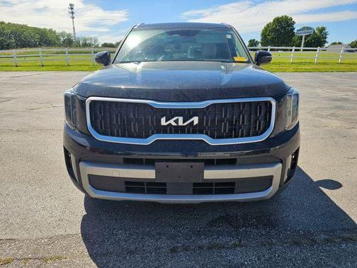 Ebony Black 2023 Kia Telluride EX