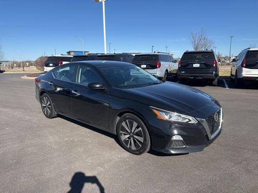 2021 Nissan Altima 2.5 SV