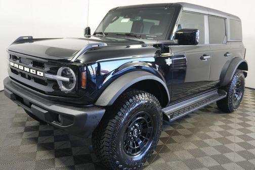 Shadow Black 2026 Ford Bronco Outer Banks