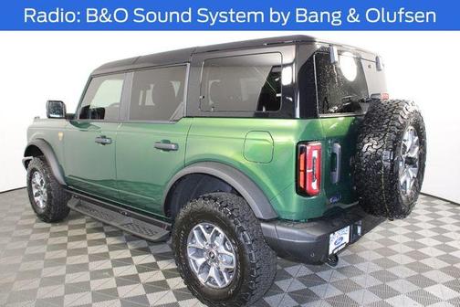 Eruption Green Metallic 2025 Ford Bronco Badlands