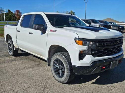 2022 Chevrolet Silverado 1500 Custom Trail Boss