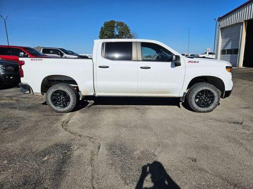 2022 Chevrolet Silverado 1500 Custom Trail Boss