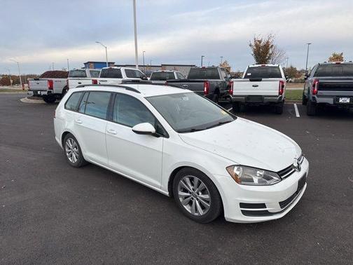 2017 Volkswagen Golf SportWagen TSI S