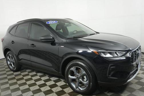 Agate Black Metallic 2025 Ford Escape ST-Line