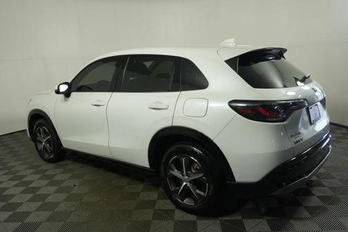 Platinum White Pearl 2023 Honda HR-V EX-L