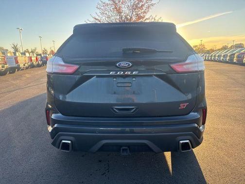 2024 Ford Edge ST
