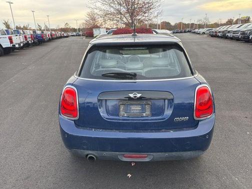 2017 MINI Hardtop Cooper