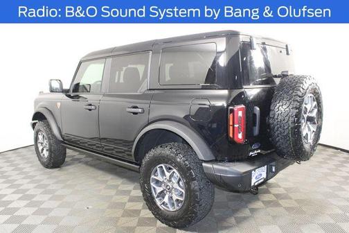 Shadow Black 2025 Ford Bronco Badlands