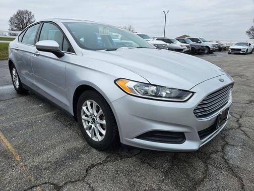 2016 Ford Fusion S